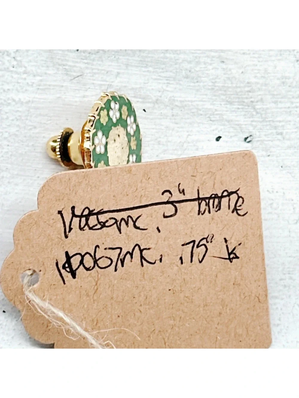 1067mc. Green Cloisonne Pin